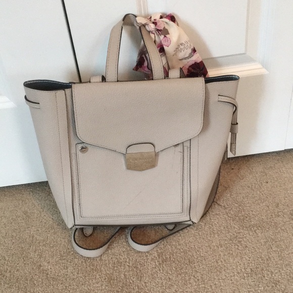 Steve Madden Handbags - Steve Madden Backpack! (READ DESCRIPTION!)